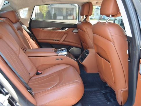 Used 2019 Maserati Quattroporte S GranLusso Q4 AWD/4WD image 25