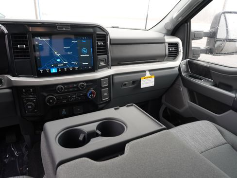 New 2026 Ford F250 XLT w/ XLT Premium Package image 21