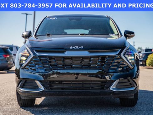 Used 2025 Kia Sportage EX image 2