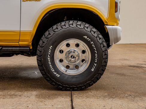 Used 2024 Ford Bronco Heritage Edition image 12