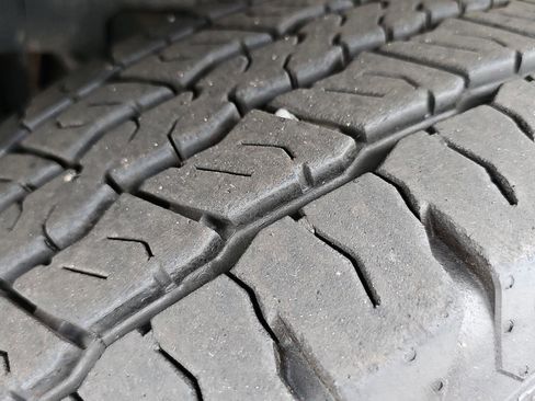 Used 2018 Chevrolet Express 3500 w/ Driver Convenience Package image 10