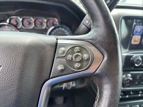 Used 2017 Chevrolet Silverado 1500 LTZ Z71 w/ LTZ Plus Package AWD/4WD image 18