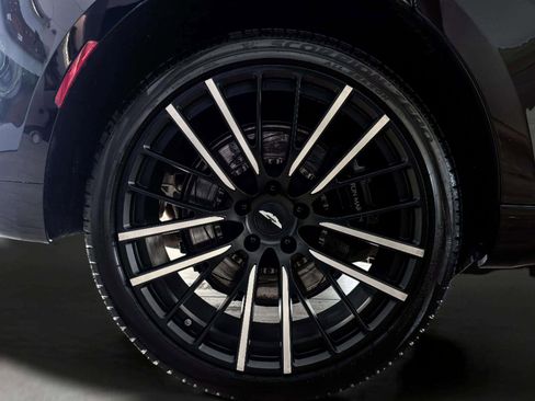 Used 2024 Aston Martin DBX image 51