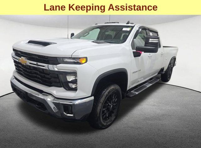 Used 2024 Chevrolet Silverado 3500 LT w/ Convenience Package AWD/4WD image 5
