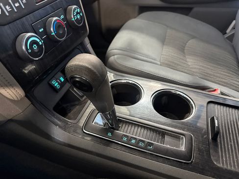Used 2015 Chevrolet Traverse LT FWD image 29