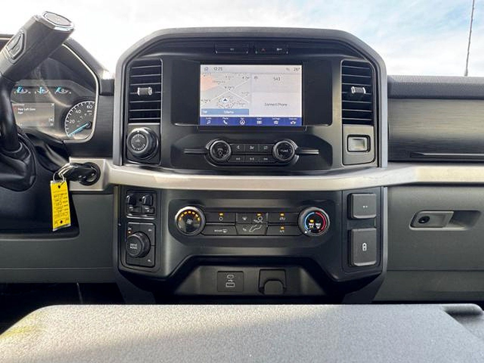 Used 2023 Ford F150 XLT w/ Trailer Tow Package AWD/4WD image 23