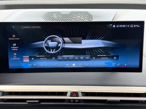 Used 2025 BMW iX xDrive50 AWD/4WD image 33