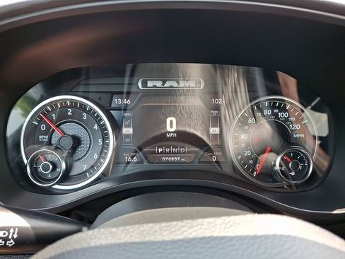 Used 2022 RAM 1500 Big Horn AWD/4WD image 18