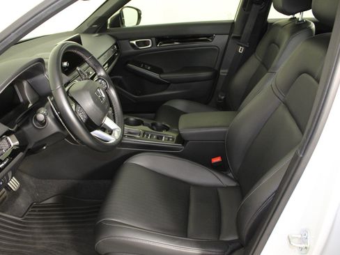 Used 2024 Honda Civic Sport Touring image 5