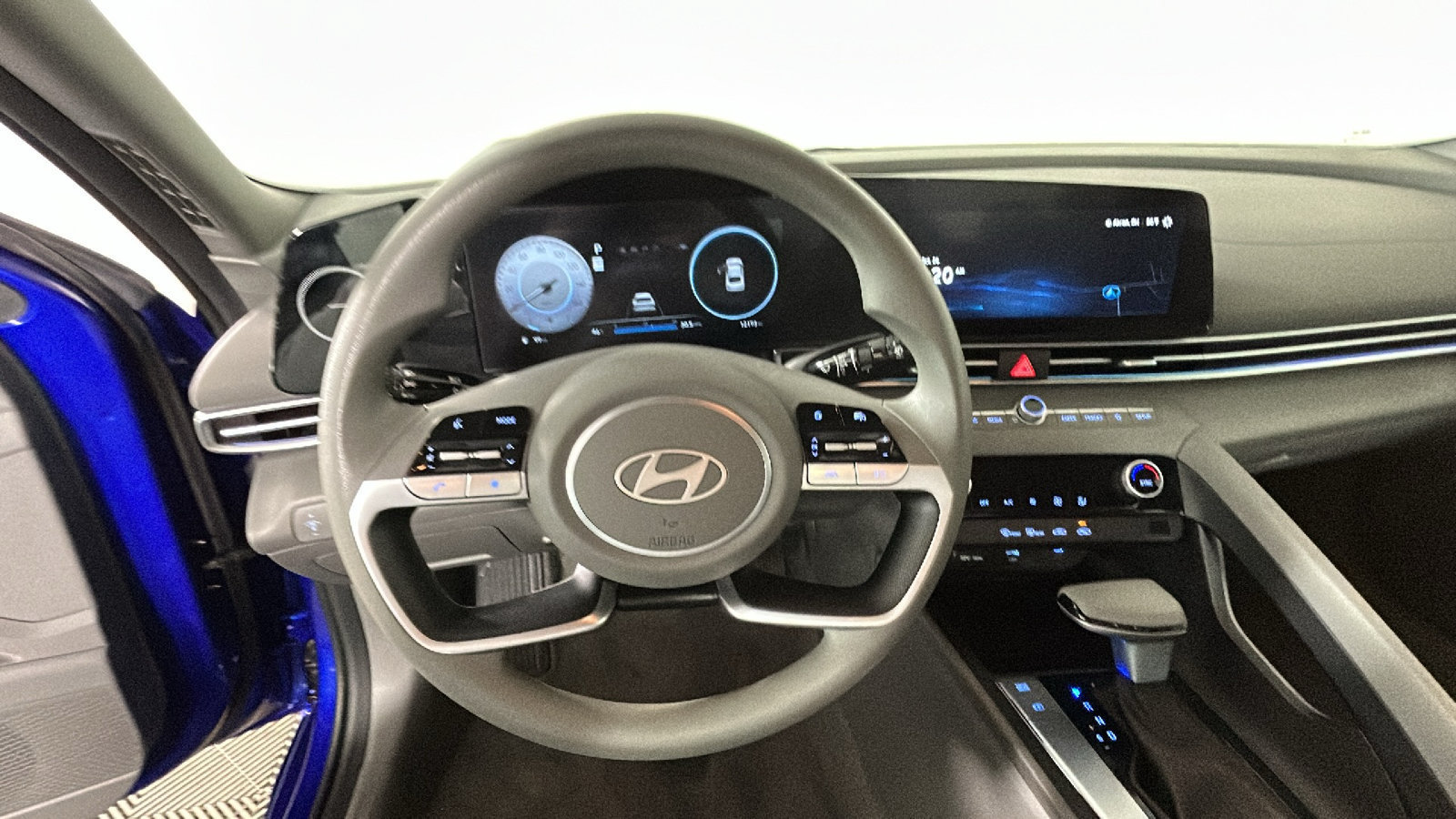 Used 2024 Hyundai Elantra SEL FWD image 18