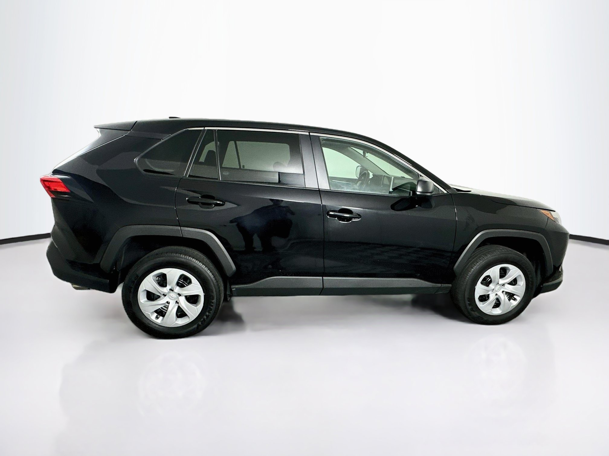 Used 2025 Toyota RAV4 LE FWD image 10