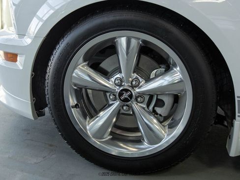 Used 2007 Ford Mustang GT RWD image 80