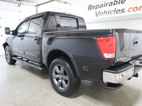 Used 2015 Nissan Titan SV w/ SV Value Truck Package AWD/4WD image 3