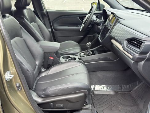 Used 2025 Subaru Forester Limited image 14