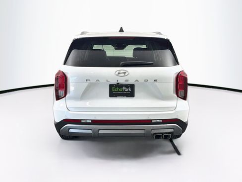 Used 2025 Hyundai Palisade SEL FWD image 7