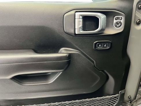 Used 2019 Jeep Wrangler Unlimited Sport S image 18