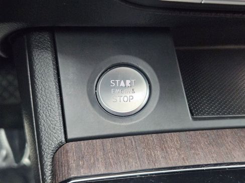 Used 2021 Audi Q5 2.0T Premium w/ Convenience Package image 17