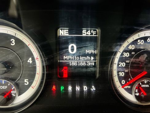 Used 2014 RAM 2500 SLT AWD/4WD image 8