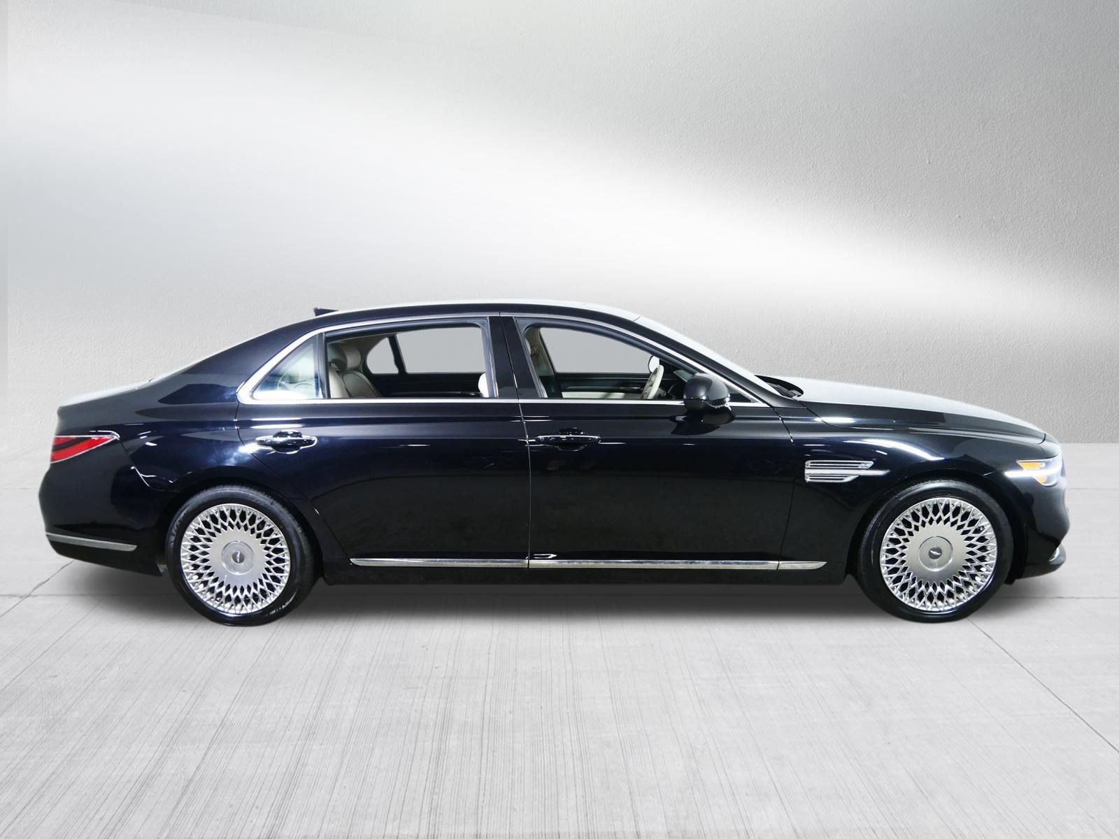 Used 2022 Genesis G90 3.3T Premium AWD/4WD image 8