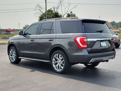 Used 2020 Ford Expedition XLT w/ Equipment Group 202A AWD/4WD image 4