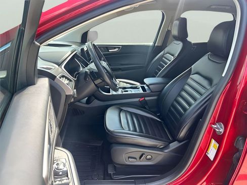 Used 2021 Ford Edge SEL w/ Convenience Package image 11