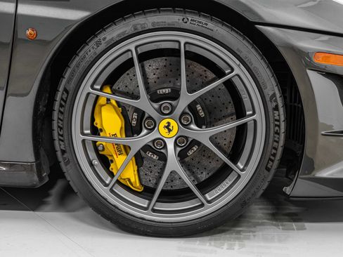 Used 2009 Ferrari F430 Scuderia RWD image 17