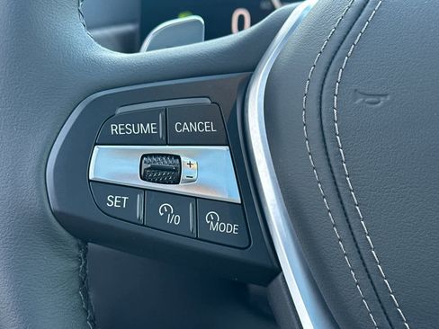 Used 2026 BMW X5 xDrive50e image 28