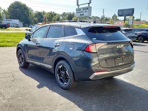 New 2026 Kia Sportage EX FWD image 4
