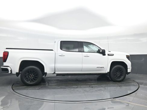 Used 2022 GMC Sierra 1500 AT4X image 7
