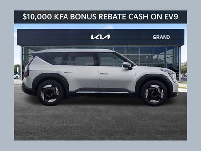 New 2026 Kia EV9 Wind