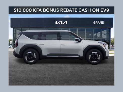 New 2026 Kia EV9 Wind AWD/4WD image 1
