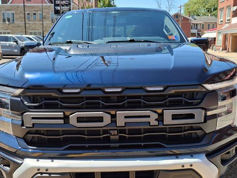 Used 2025 Ford F150 Raptor AWD/4WD image 2