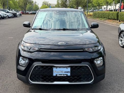 Used 2021 Kia Soul LX FWD image 3