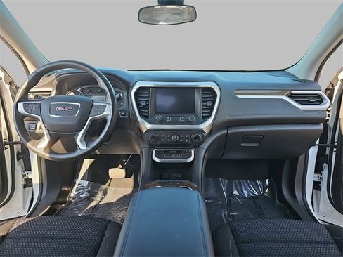 Certified 2023 GMC Acadia SLE image 9