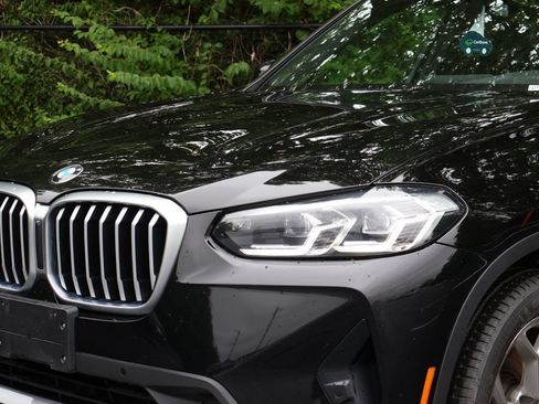 Used 2024 BMW X3 xDrive30i AWD/4WD image 3