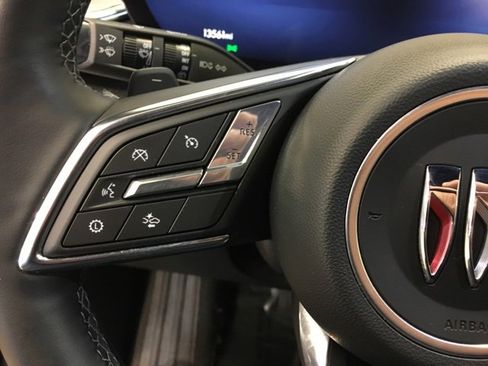 Used 2025 Buick Enclave Preferred image 26