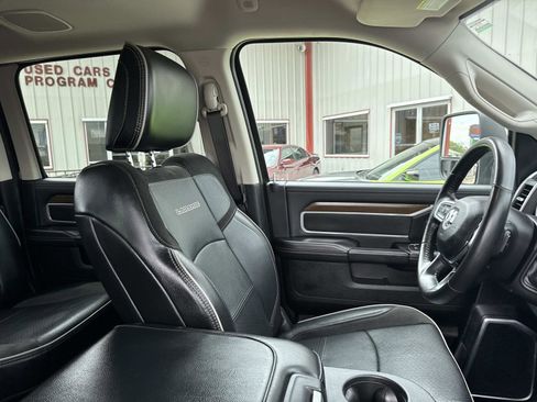 Used 2024 RAM 2500 Laramie AWD/4WD image 10