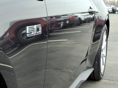 Used 2024 Ford Mustang GT Premium image 34