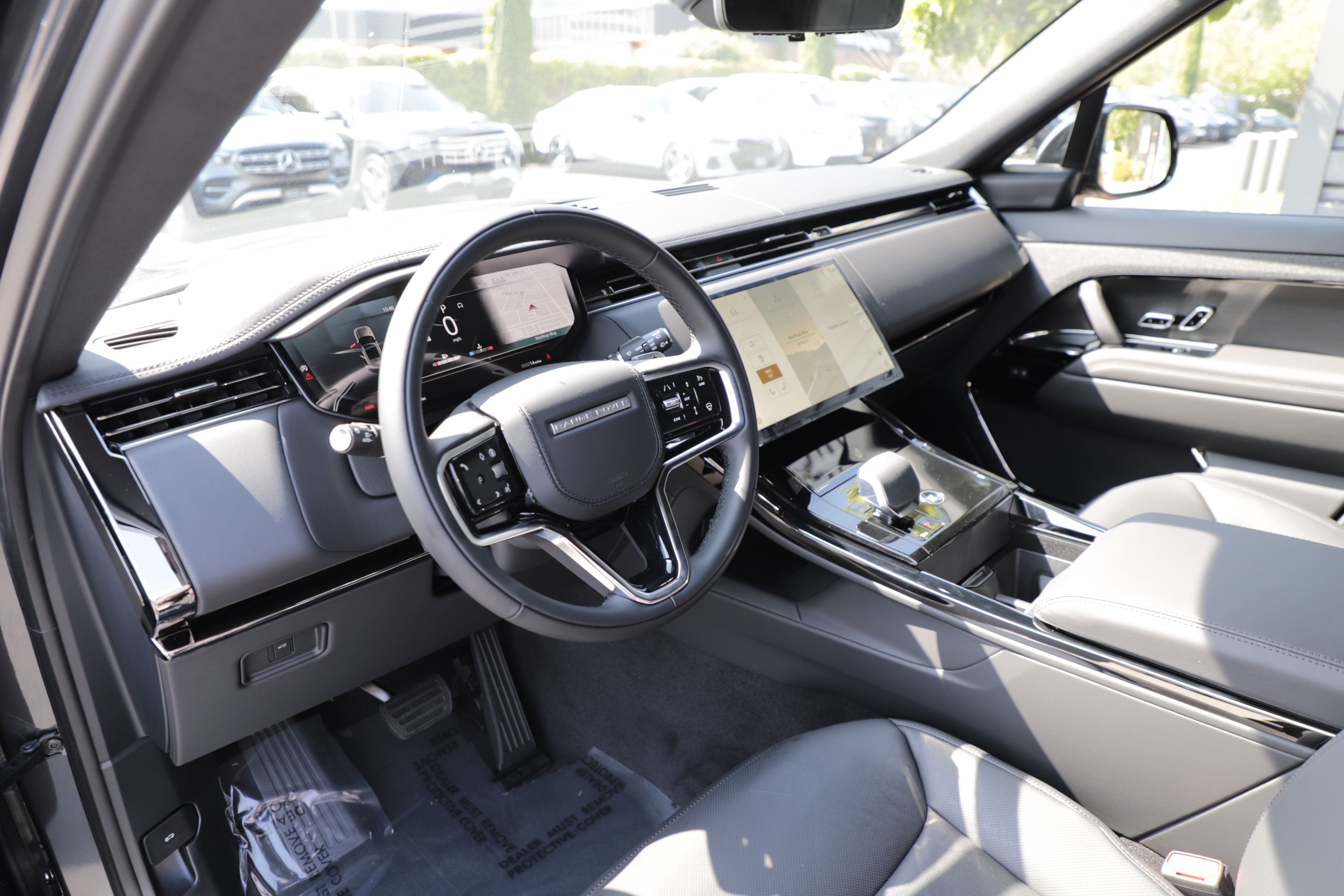 New 2026 Land Rover Range Rover Sport SE AWD/4WD image 18