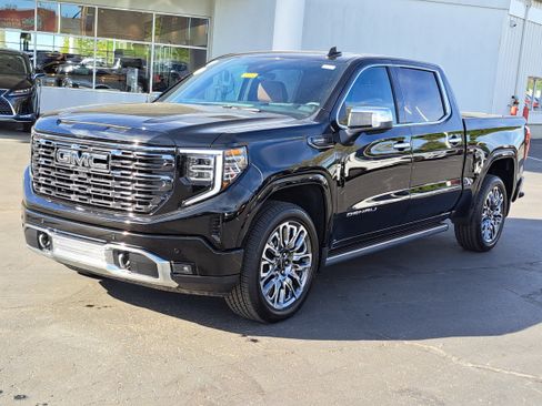 Used 2025 GMC Sierra 1500 Denali Ultimate image 2