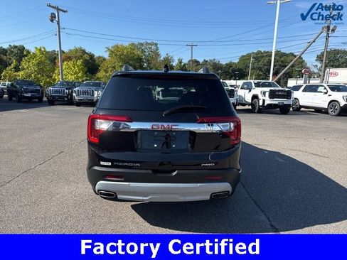 Certified 2023 GMC Acadia SLT w/ Preferred Package image 6