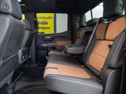 Used 2022 Chevrolet Silverado 1500 High Country image 16