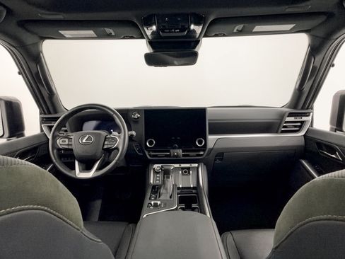Certified 2025 Lexus GX 550 AWD/4WD image 18