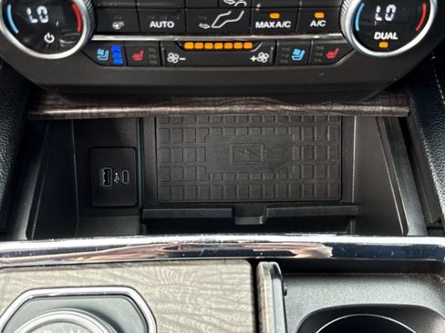 Used 2021 Ford Expedition Max Limited RWD image 31