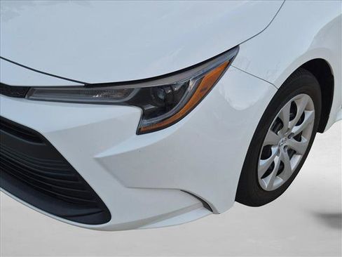 Used 2024 Toyota Corolla LE FWD image 6
