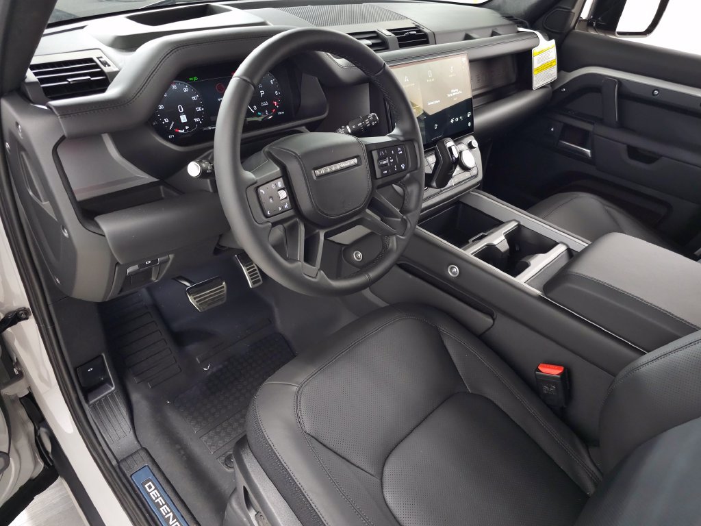 Used 2026 Land Rover Defender 110 X AWD/4WD image 13
