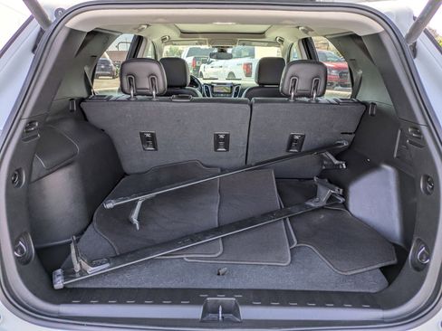 Used 2018 Chevrolet Equinox Premier image 30