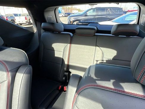 New 2026 Chevrolet Traverse RS w/ LPO, Floor Liner Package image 18