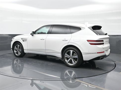 Used 2023 Genesis GV80 2.5T w/ Prestige 20" Package image 3
