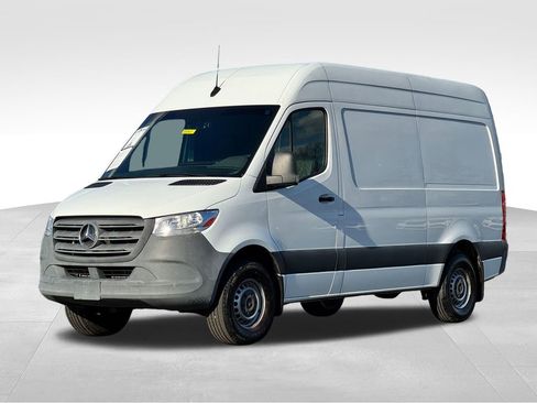 Used 2020 Mercedes-Benz Sprinter 2500 image 3